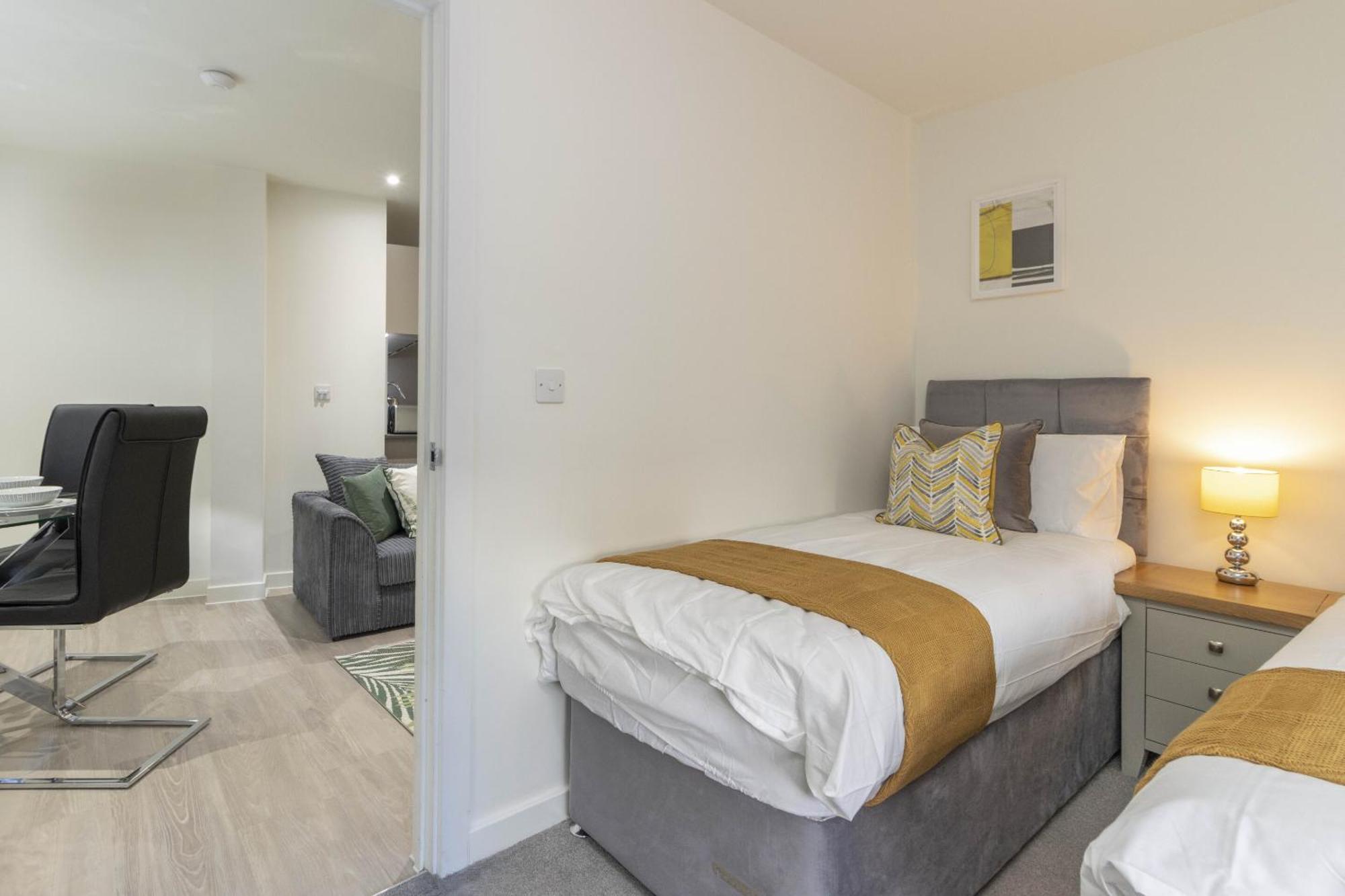 Appartement Linacre 11 - Modern 2 Bed Behind The Cathedral With Free Parking And Fast Wifi à Exeter Extérieur photo